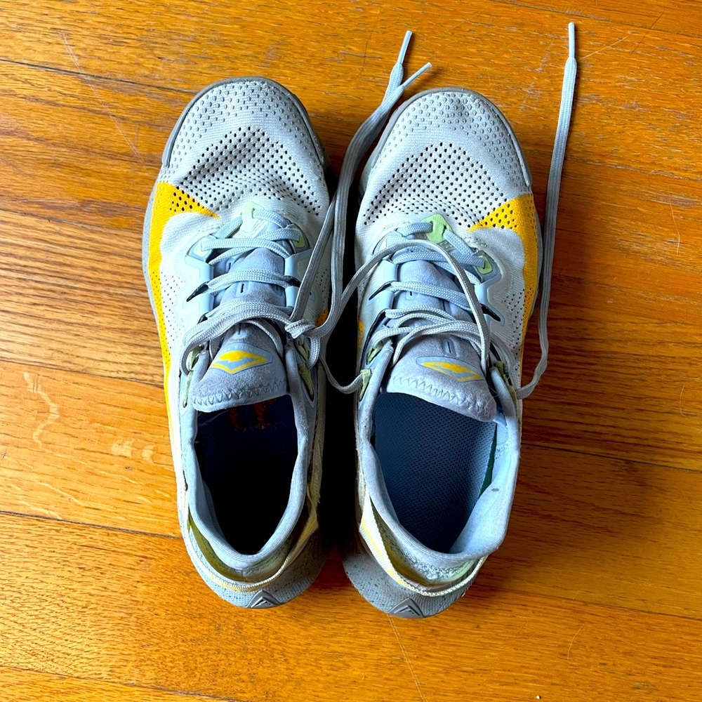 Nike Trail Pegasus Running Shoes - women’s size 7